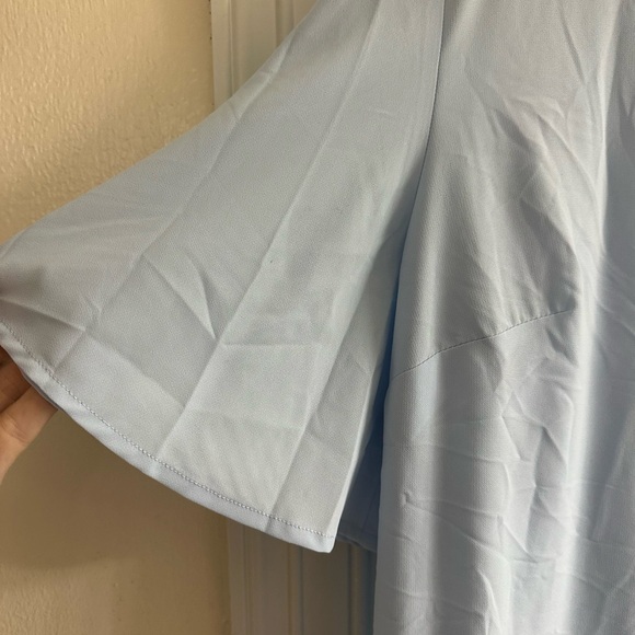Fabulous Eloquii flutter sleeve baby blue top! - Picture 3 of 3